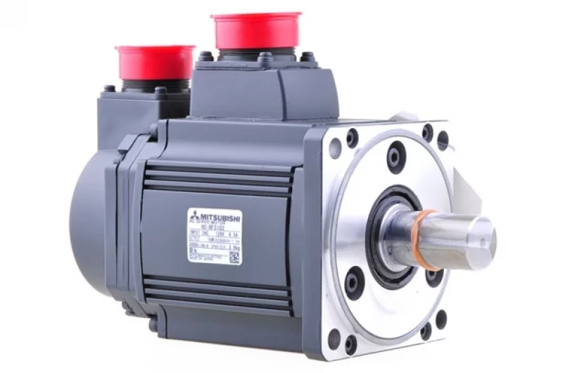 Серводвигатель HC-RFS103B оснащен тормозом